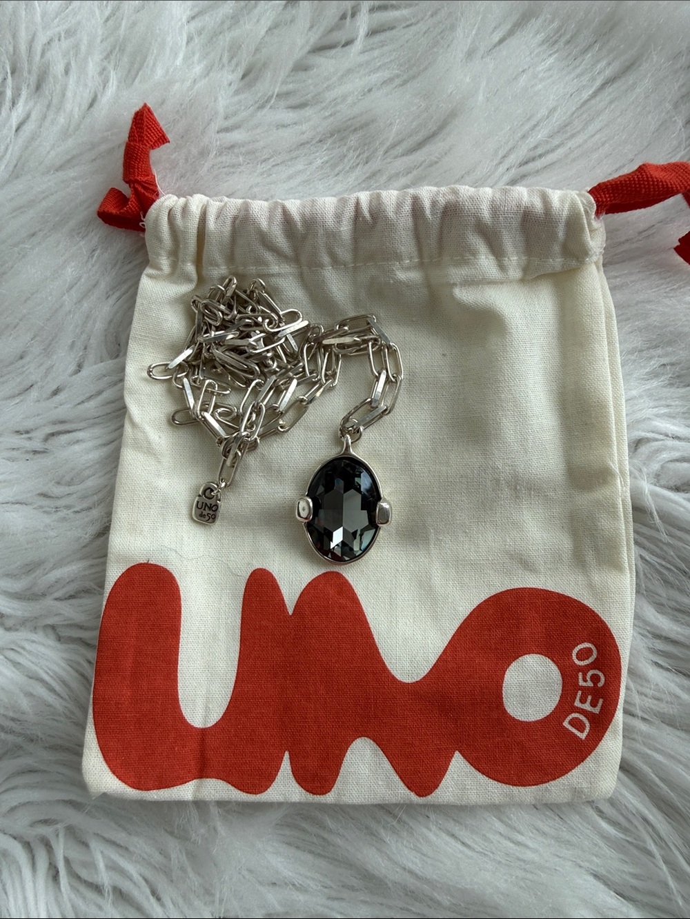 UNO de 50 Silver Chain Necklace with Black Faceted Pendant - Picture 1 of 5